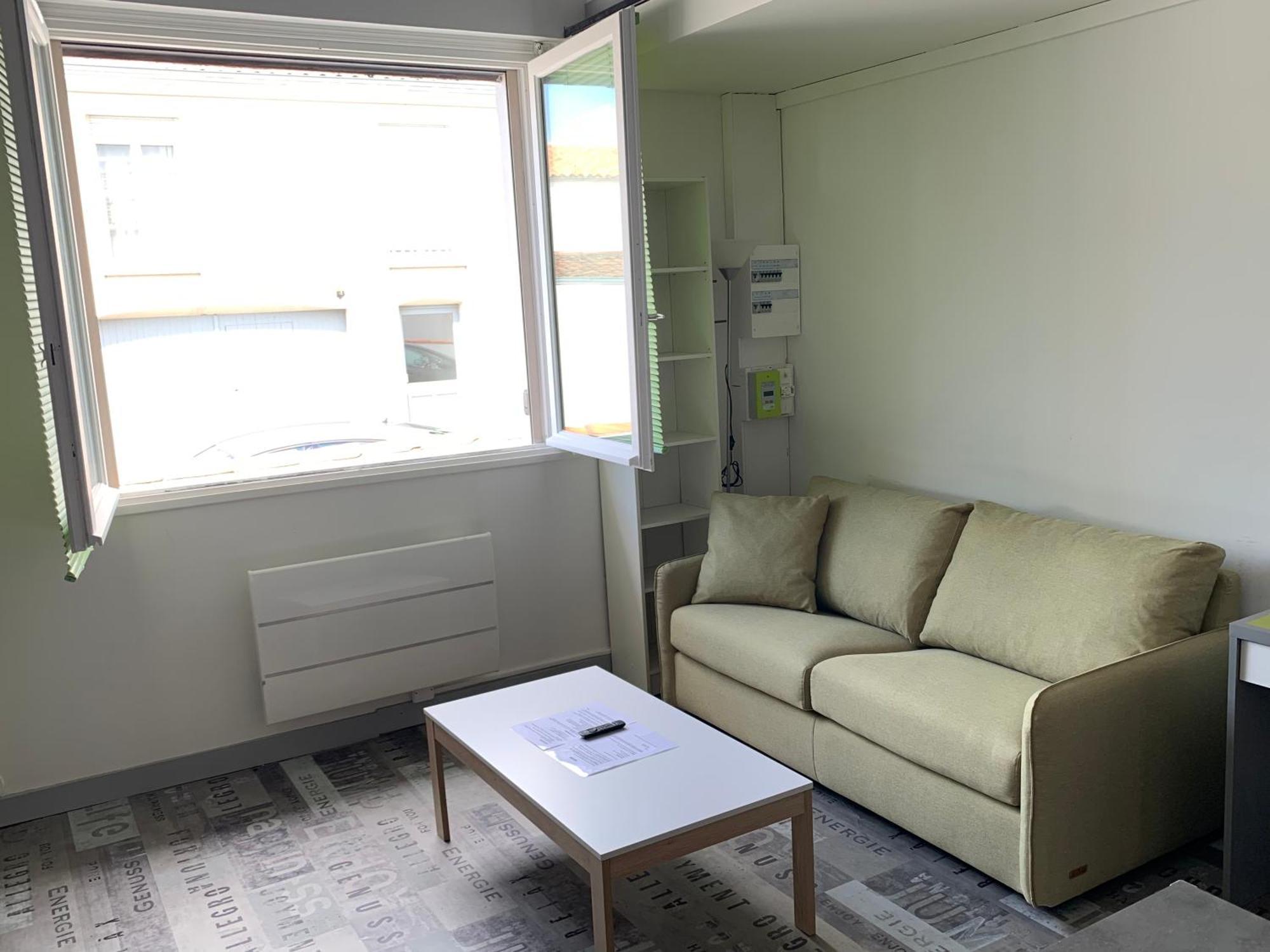 Appartement Tout Confort En Mezzanine A 20Mn A Pied Du Centre-Ville Avec Tv Et Wifi Ла Рошел Екстериор снимка